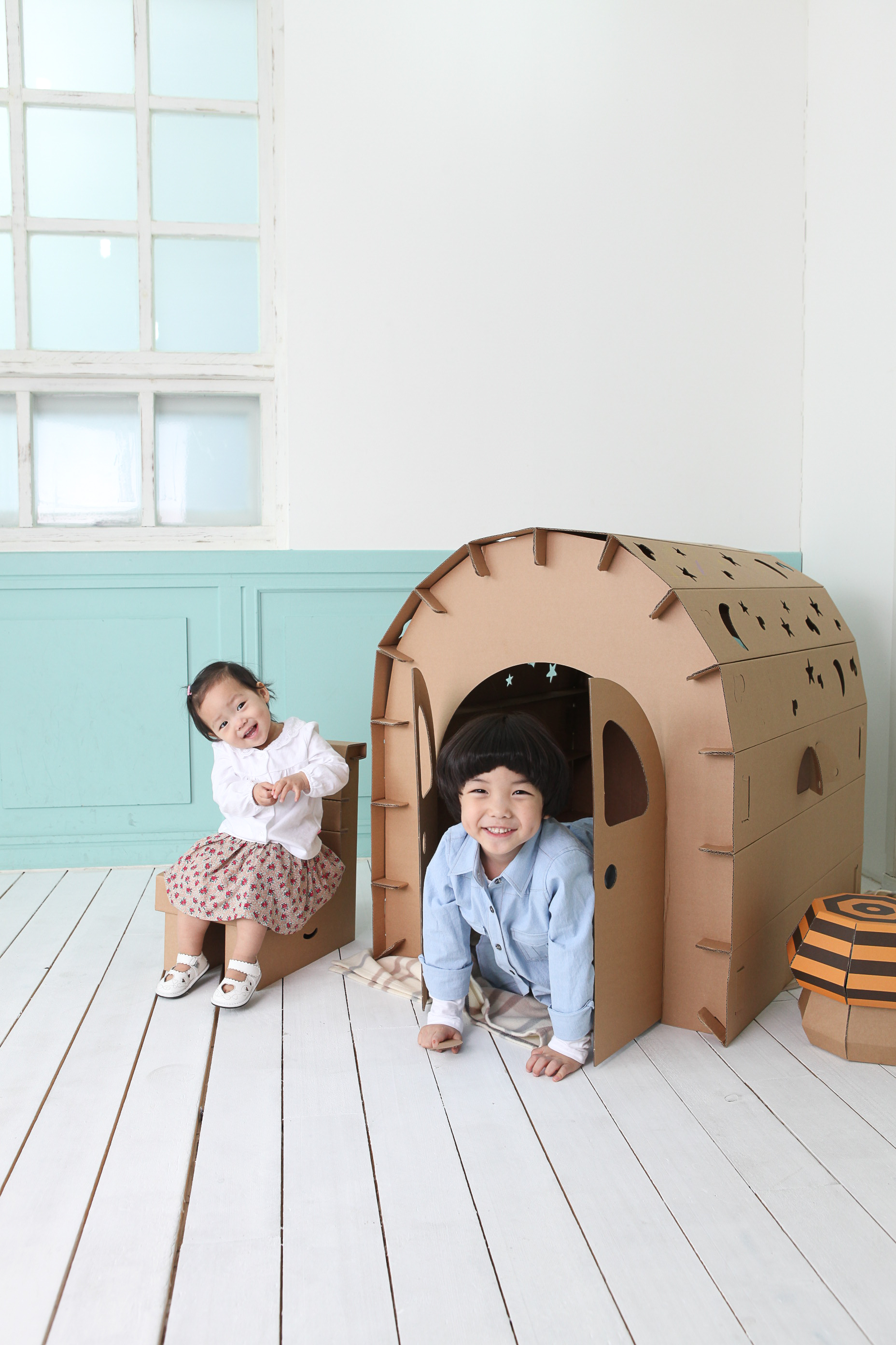 Miley House, my own playgroundMiley house is inspired by an Igloo, with a repetitive-pattern structu...