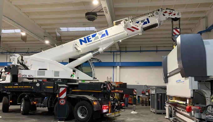 GRUE SUR CAMION MTK 180L