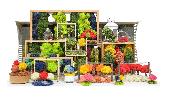 Reindeer Moss was made by absorbing minerals and natural pigments based on the natural moss of the p...