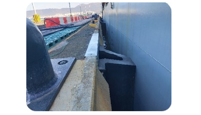 # Product Description '- Description : Decrease damage of ships in ship to ship / ship to dock acces...