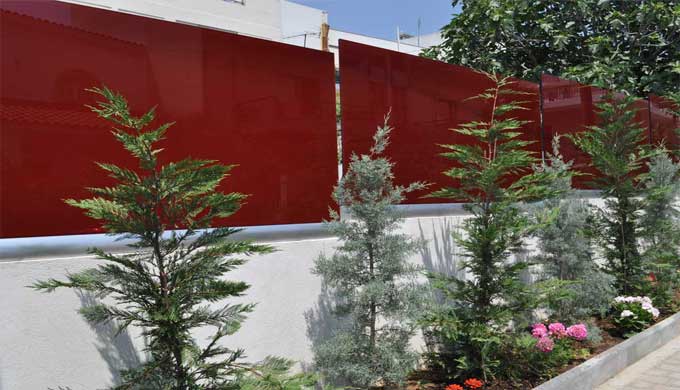 Glass mounting system without any vertical support columns made of uniform aluminum profile 80x100mm...