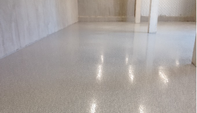 Эпоксидные полы под ключ из двухкомпонентной пигментированной смолы Sikafloor 264