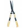 Une gamme d'outils de taillanderie couvrant l'ensemble des besoins de bûcheronnage.Tailler couper ab...