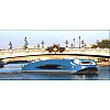 Un oeil de 25 m de long s'ouvre sur ParisConstruction neuve d'un bateau à passagers.45 m x 9 m, puis...
