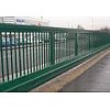 Portail autoportant de 14 à 18 m par vantailMotorisation avec une platine électronique programmable ...