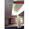 Faux plafond métallique GM6 600 x 600mm sur ossature apparente laquée blanc avec matelas noir.Habill...