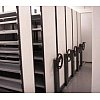 Rayonnage mobile économique pour stockage d'archives, ce stockage mobile propose un excellent rapport qualité/performanc Rayonnage mobile longitudinal d’archives économique