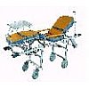 COUCHE FIXE ARTICULEE – ROUES PIVOTANTES matelas grand confort, barrières latérales et de pieds. Poi...