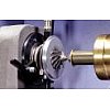 Davantage de qualité au travers de l'équilibrage des turbocompresseurs complets.La machine est conçu...