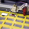 La machine laser Speedy 300 Option Multi-Color (MCO) Trotec permet d’automatiser la fabrication des ...