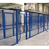 Les cloisons grillagées, fabriquées dans notre usine, complétées de portes, sas... permettent de séc...