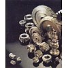 Pignons droits et hélicoïdaux : Diamètre : 1.000 Hauteur : 300 Module :16 Pignons taillage intérieur...