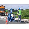 Du quai de chargement d'une plate-forme d'un transporteur, au sol trop lisse d'un supermarché, d'une...