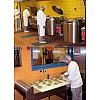 Notre équipe expérimentée prendra en charge vos cocktails, buffets froids, accueils petit déjeuner, ...