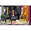 particulièrement pour ses vins blancs secs et fruités, Pinot Blanc, Riesling, mais aussi Pinot Gris ...