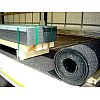Les tapis anti-glisse sont utilisés pendant le transport dans des camions, wagons et conteneurs ains...